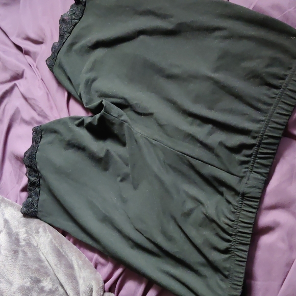 New High waisted lace edge biker shorts Size 1X - Picture 4 of 4